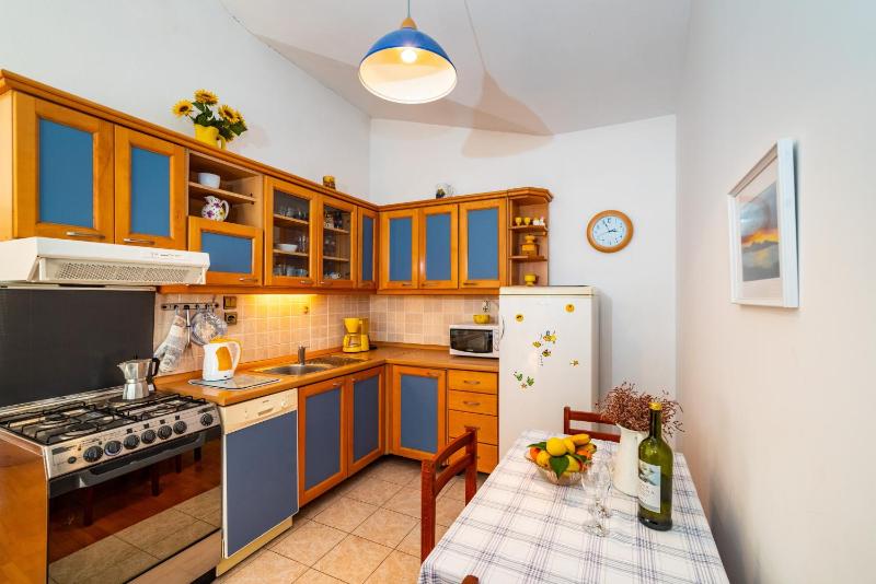 Apartments by the sea Mandre Pag - 13015 - image 27