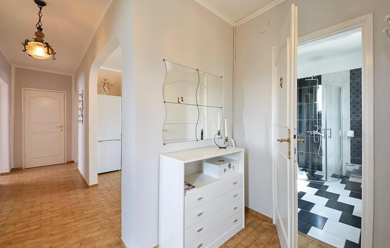 Two-Bedroom Apartment with Terrace image 2