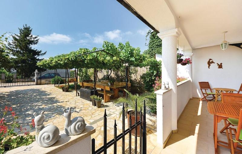 Two-Bedroom Apartment with Terrace image 3
