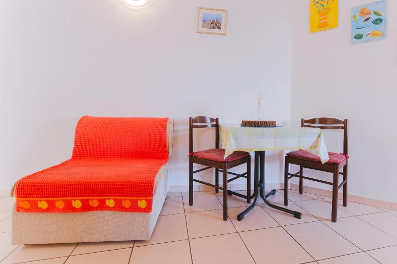 Apartments by the sea Nemira Omis - 13055 - image 6