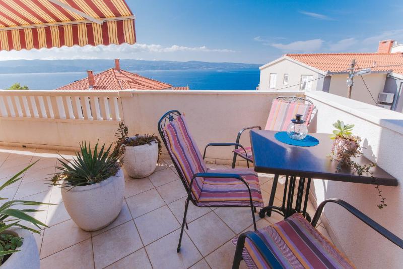 Apartments by the sea Nemira Omis - 13055 - image 42