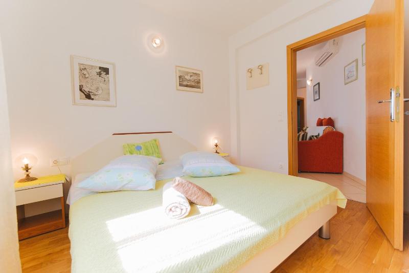 Apartments by the sea Nemira Omis - 13055 - image 38
