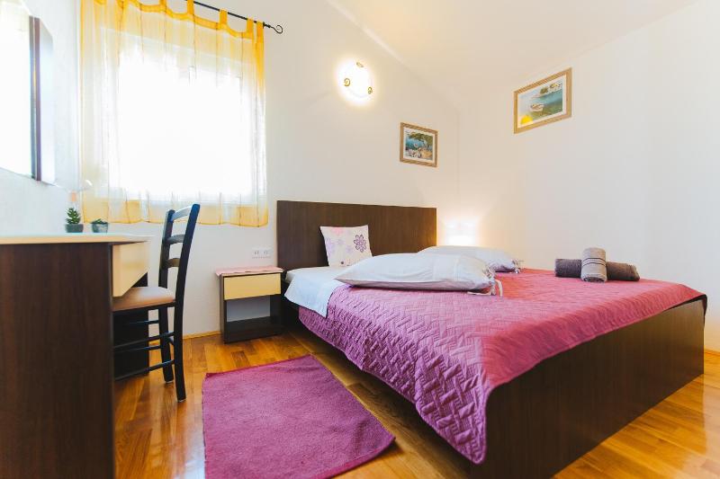 Apartments by the sea Nemira Omis - 13055 - image 35