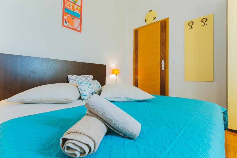 Apartments by the sea Nemira Omis - 13055 - image 21