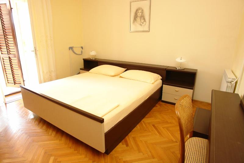 Double Room with Balcony and Sea View image 1
