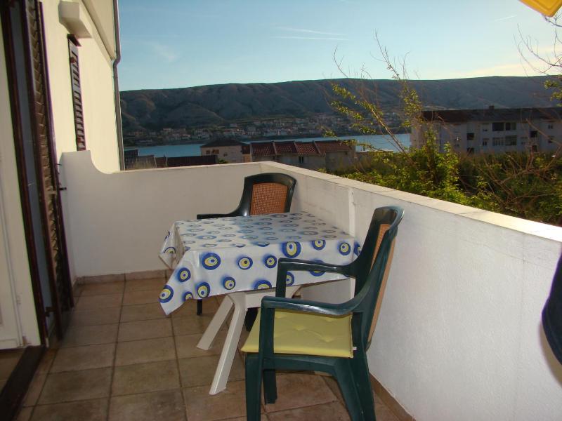 One-Bedroom Apartment with Balcony and Sea View image 2