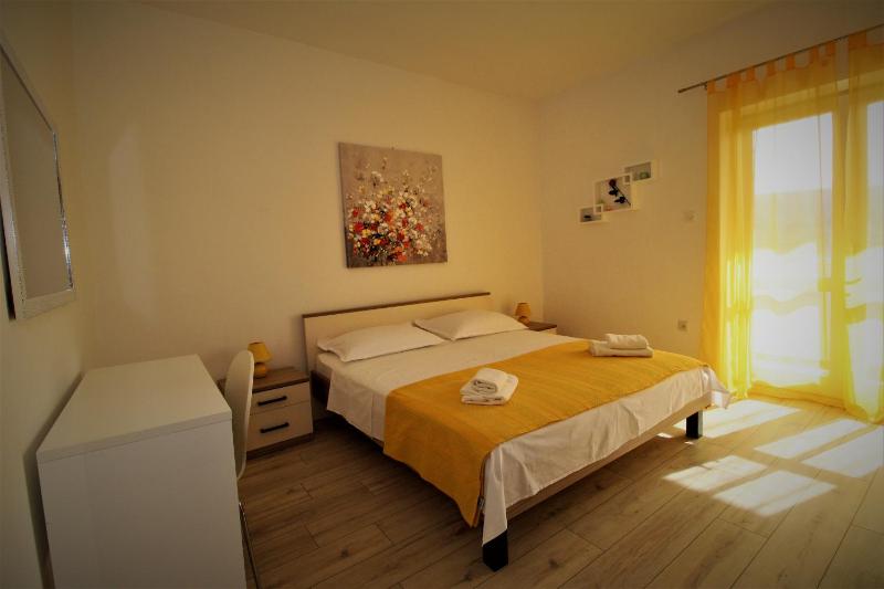 Apartments and rooms with parking space Pag - 13060 - image 43