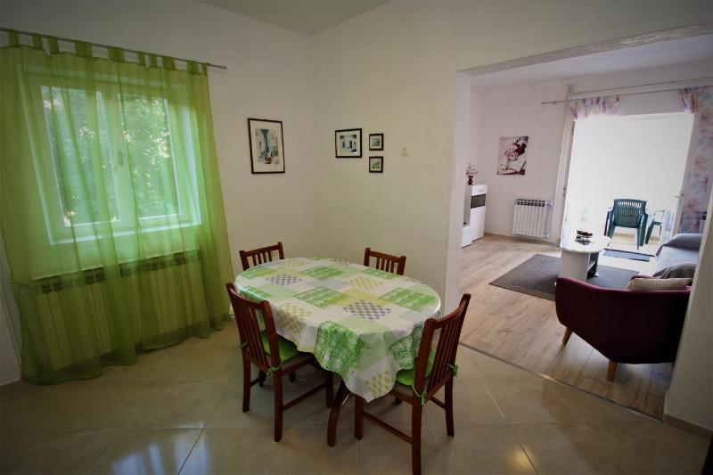 Apartments and rooms with parking space Pag - 13060 - image 34