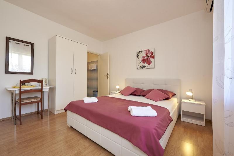 Triple Room image 1