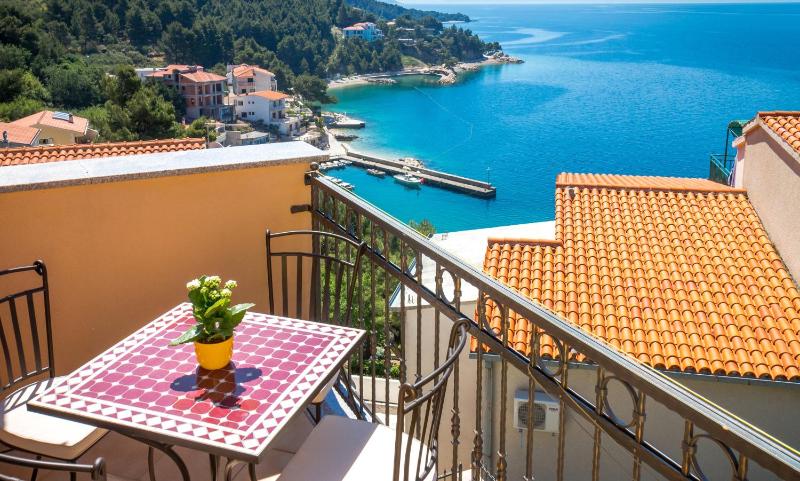 Apartments and rooms by the sea Brela Makarska - 13118 - image 7