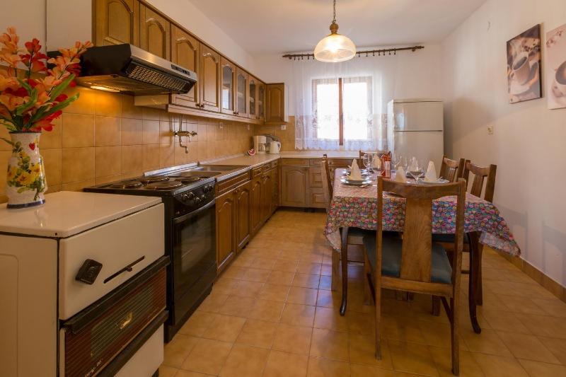 Apartments with a parking space Crikvenica - 13204 - image 11