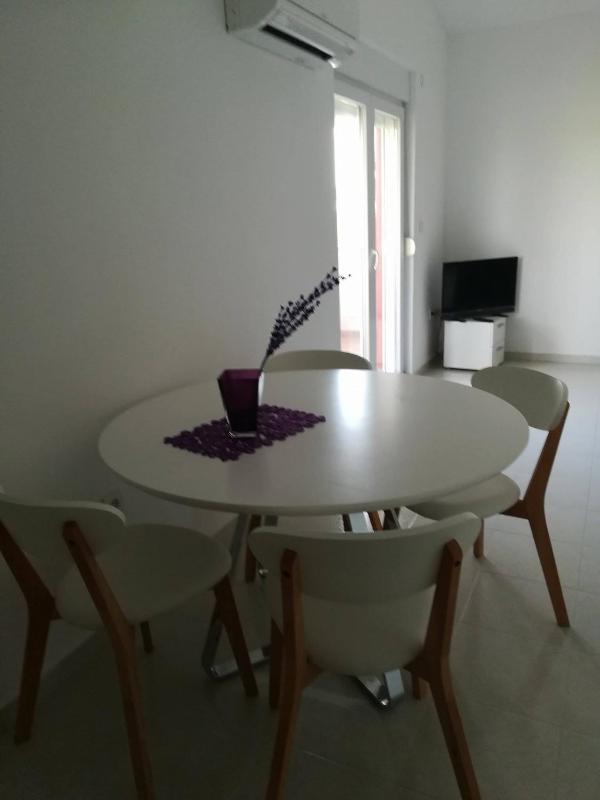 One-Bedroom Apartment with Balcony image 4