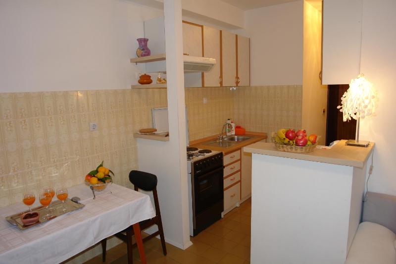 Apartments with parking space Supetar Brac - 13180 - image 13