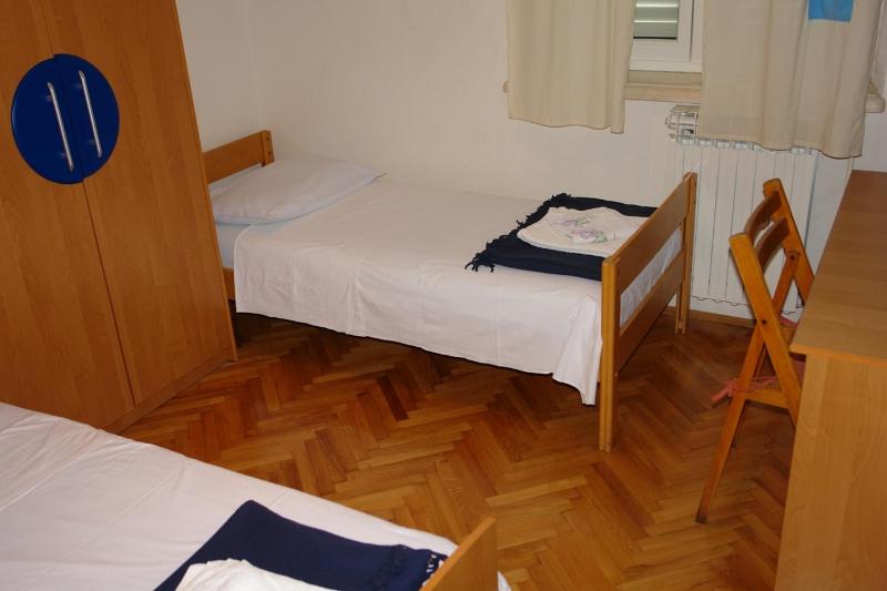 Apartments with parking space Supetar Brac - 13180 - image 6