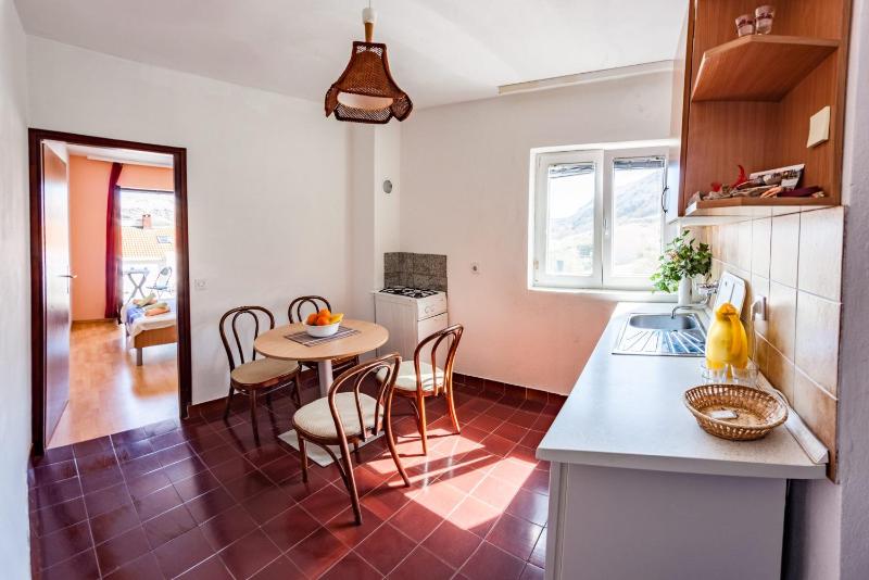 Apartments and rooms with parking space Pag - 13355 - image 23