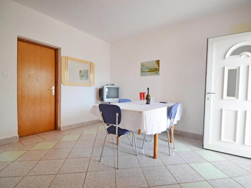Two-Bedroom Apartment with Terrace image 4