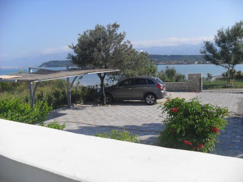 Studio with Balcony and Sea View image 2