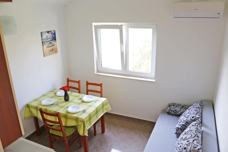 Apartments by the sea Razanj Rogoznica - 14712 - image 24