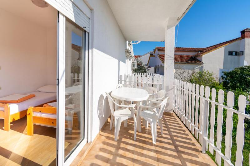 Two-Bedroom Apartment with Terrace and Sea View image 4
