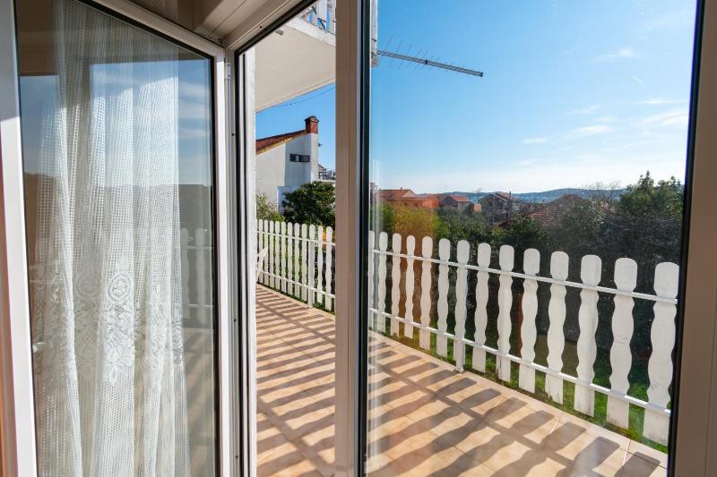 Two-Bedroom Apartment with Terrace and Sea View image 3