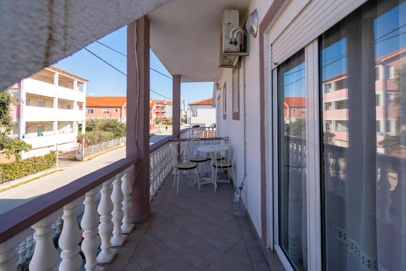 Apartments with parking space Bibinje Zadar - 14773 - image 9