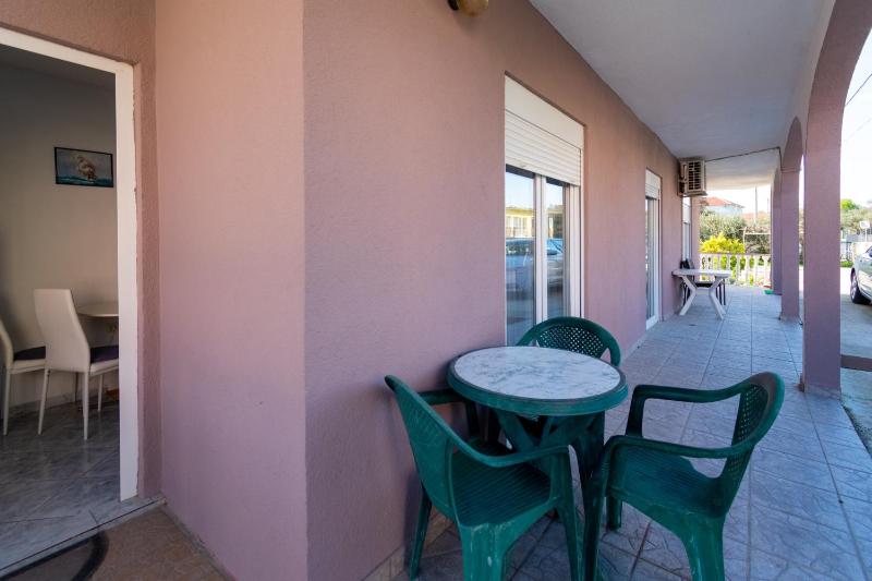 One-Bedroom Apartment with Terrace image 2