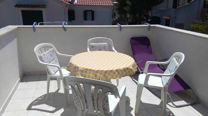 Two-Bedroom Apartment with Terrace and Sea View image 3