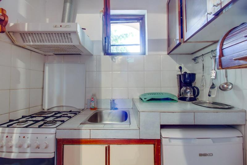 Apartments with a parking space Mali Losinj (Losinj) - 15050 - image 3