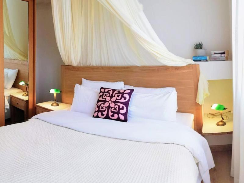 2B Luxurious Villa Io With Private Pool And Stunningt Sea Views - image 10