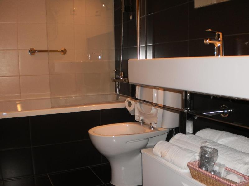 Triple Room image 2