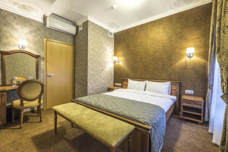 Standard Double Room image 2