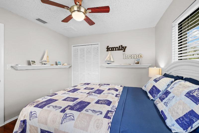 Dream family vacation pool fun - Villa Florida Flair - image 38