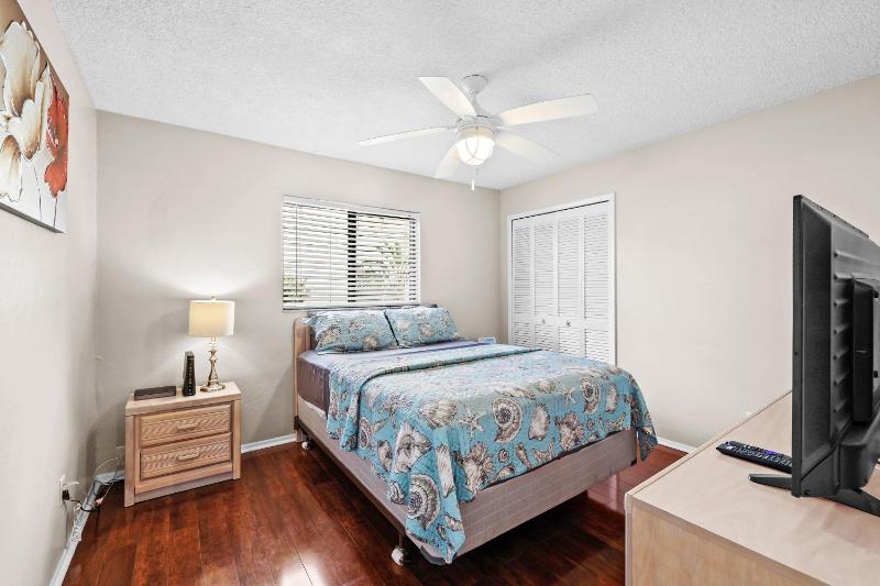 Dream family vacation pool fun - Villa Florida Flair - image 37