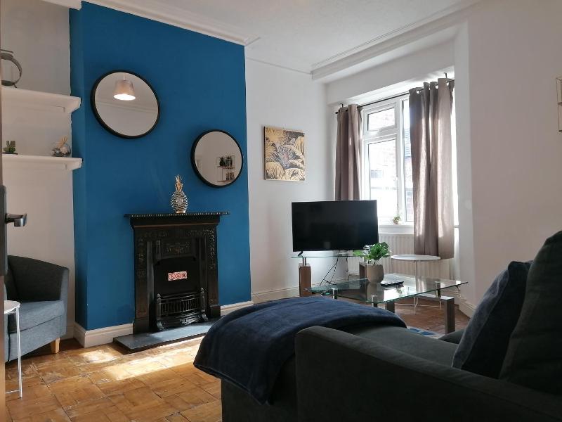 4 Bedroom House in Hoole Chester with Parking by Rework Accommodation - image 48