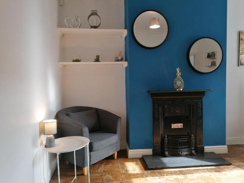 4 Bedroom House in Hoole Chester with Parking by Rework Accommodation - image 28
