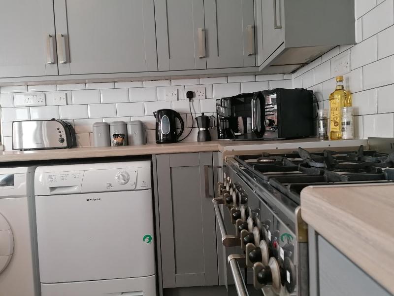 4 Bedroom House in Hoole Chester with Parking by Rework Accommodation - image 46