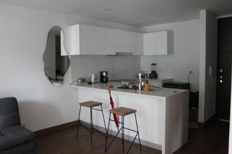 Modern apartment in new building. - image 10