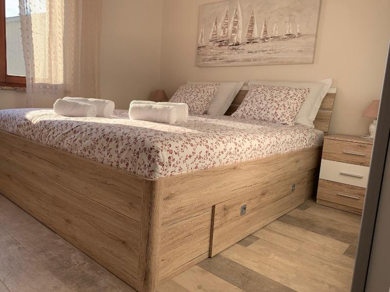 Two-Bedroom Apartment with Terrace and Sea View image 1