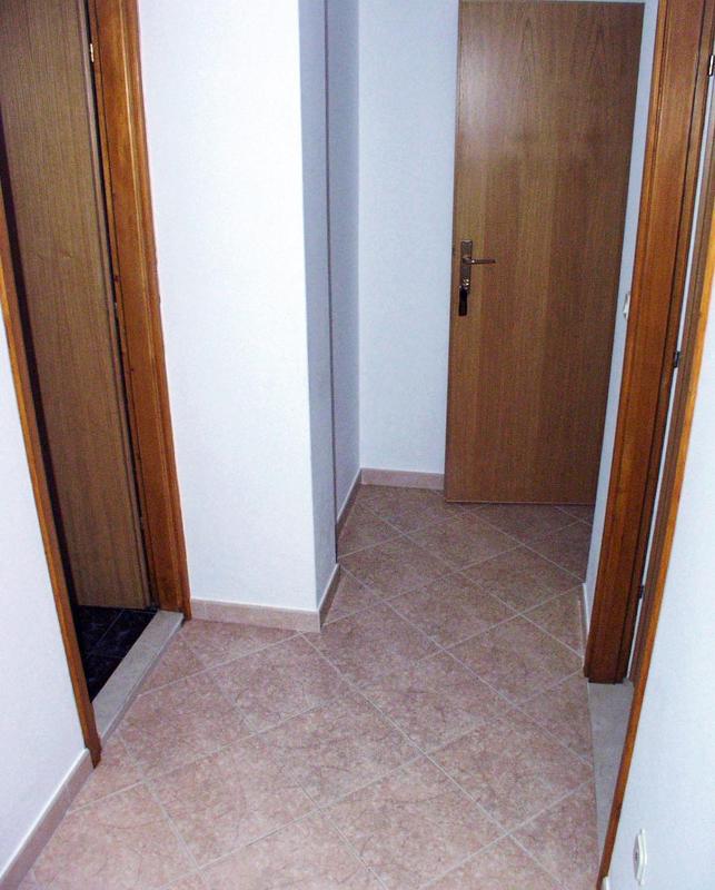 One-Bedroom Apartment with Terrace and Sea View image 2