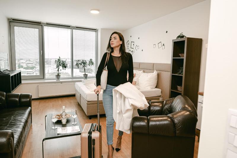 Flora Cozy Apartment by CHORS - image 1