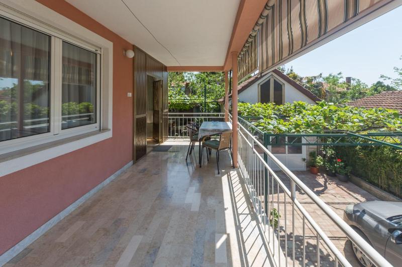 Two-Bedroom Apartment with Terrace image 4