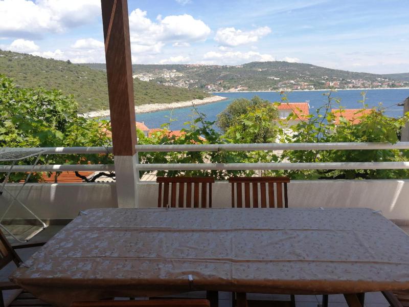 Two-Bedroom Apartment with Terrace and Sea View image 3