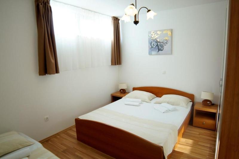 Apartments by the sea Podstrana Split - 15101 - image 2