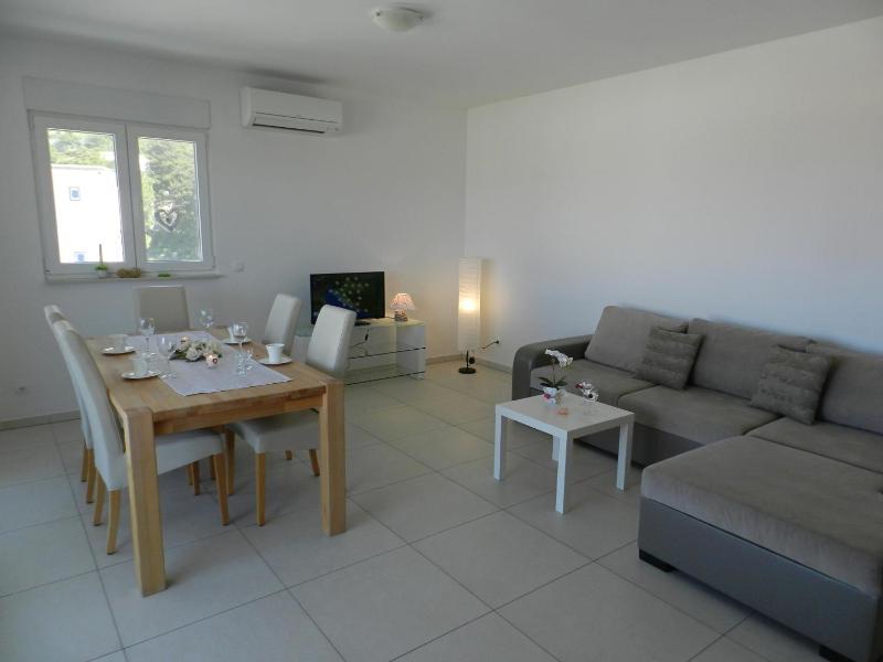 Apartments with parking space Baska Voda Makarska - 15214 - image 24