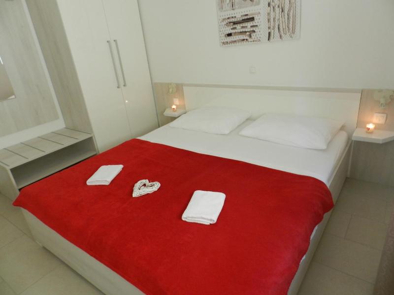 Apartments with parking space Baska Voda Makarska - 15214 - image 12
