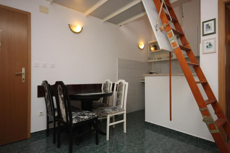 Apartments with parking space Makarska - 9696 - image 31