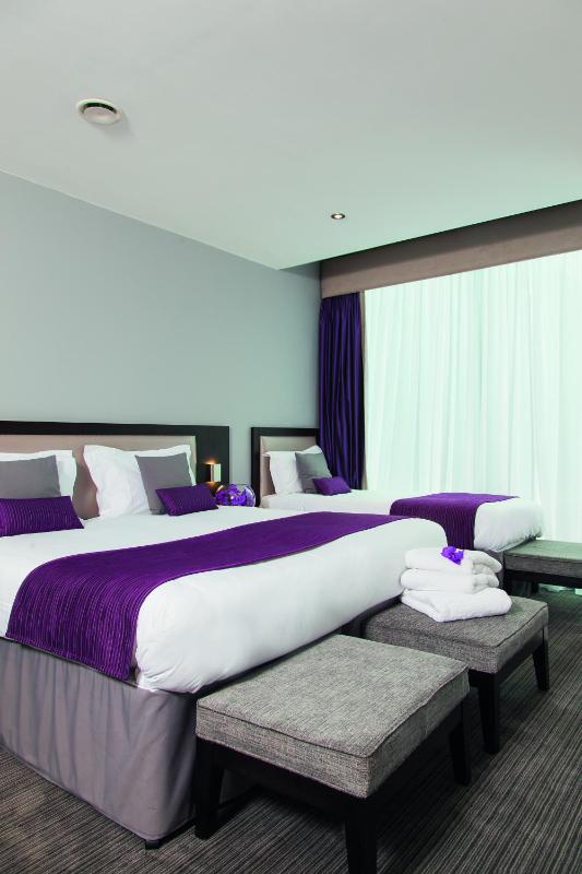 Two Bedroom Super-Luxe (Sleeps 10) image 4