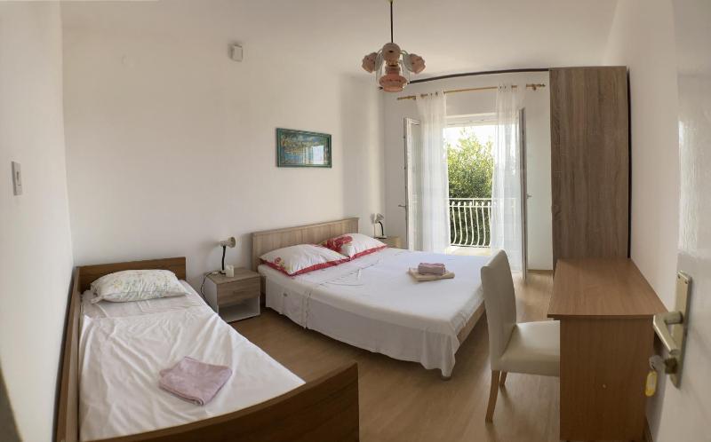 Two-Bedroom Apartment with Balcony and Sea View image 1