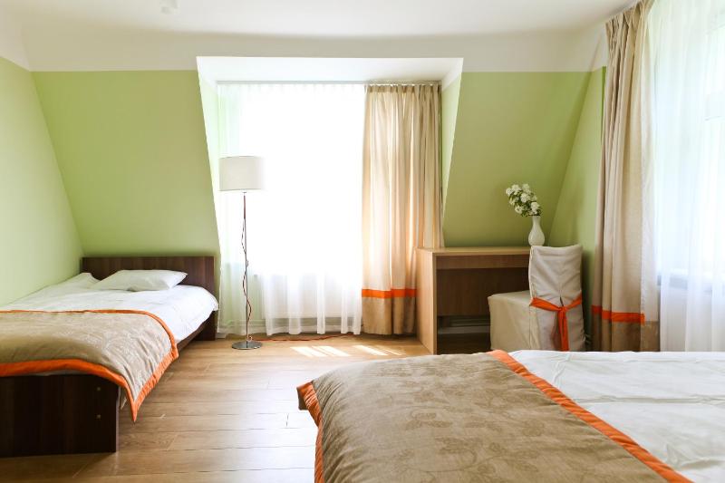 Triple Room image 3