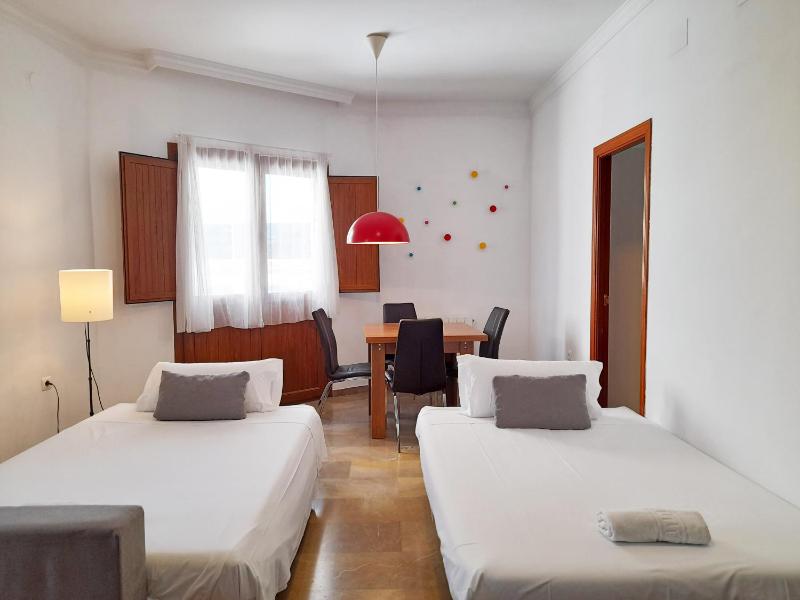 Apartamentos Catedral Plaza 3000 - image 3